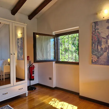 Lakeview Retrait Βαρένα