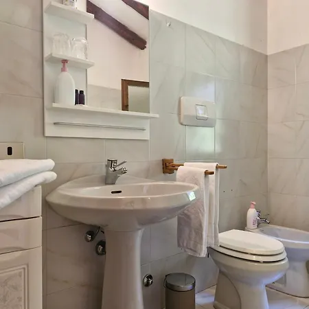 Lakeview Retrait בקתה ורנה